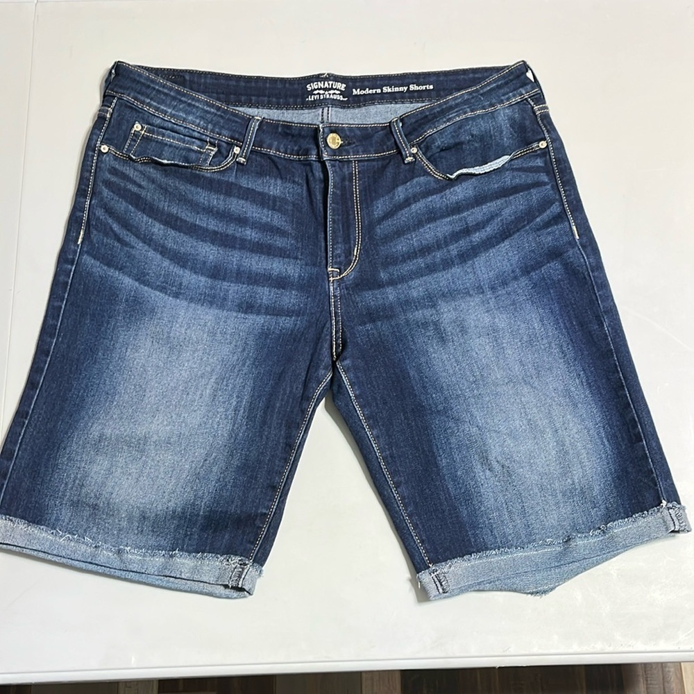 Levi Strauss modern skinny jean short 10 inch inseam size 16
